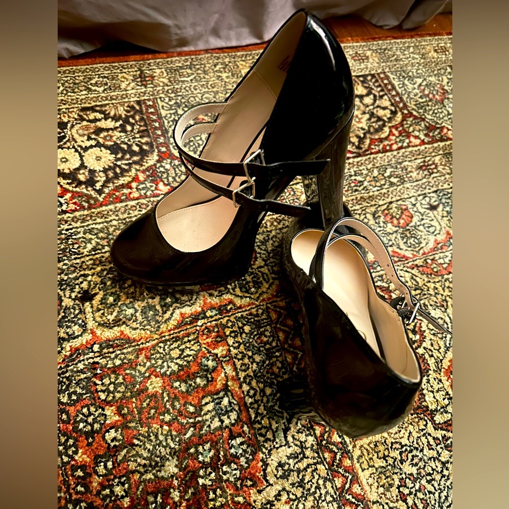 NEW/Never worn - Patent leather high heeled Mary Jane’s shoe